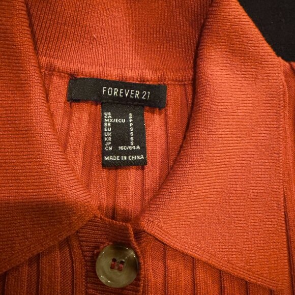 Forever 21 Rust Orange Button Front Collar Short Sleeve Sweater Juniors Small - Picture 2 of 5